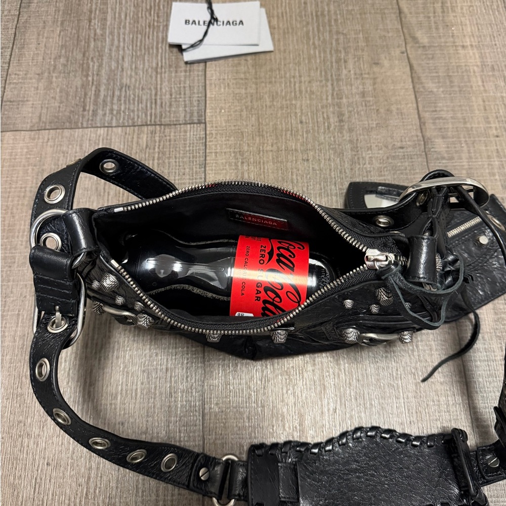 Balenciaga Black ‘Le Cagole XS‘ Leather Shoulder Bag - Picture 14 of 17
